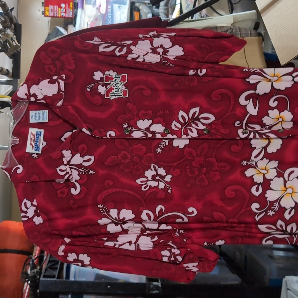 Garage sale!! Spike sports Nebraska cornhuskers aloha Hawaiian camp shirt XL